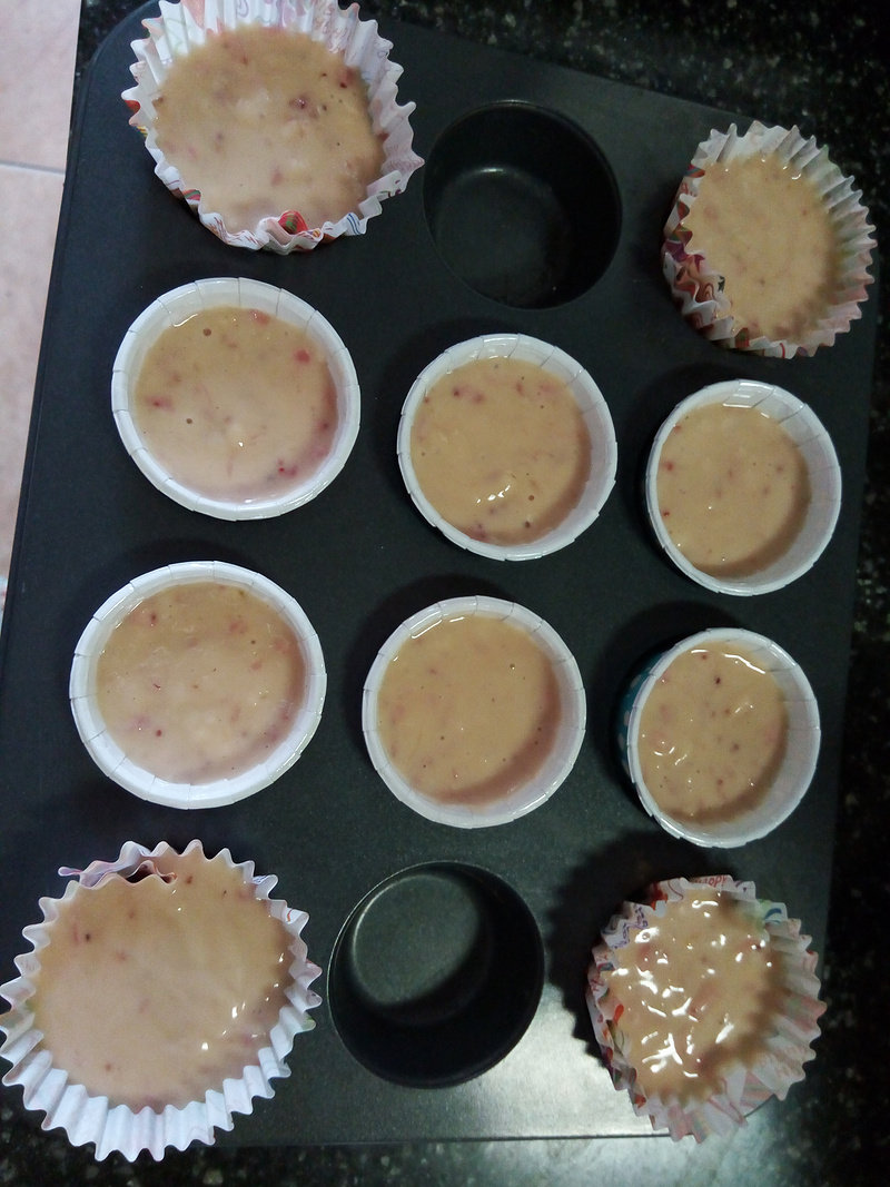 Steps for Making Strawberry Muffin Cups