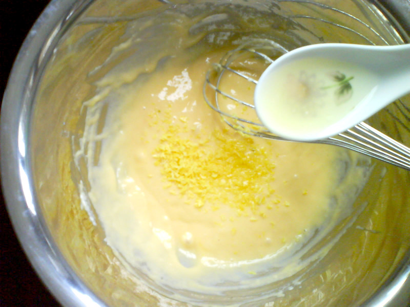 Step-by-Step Lemon Mousse Cake Preparation