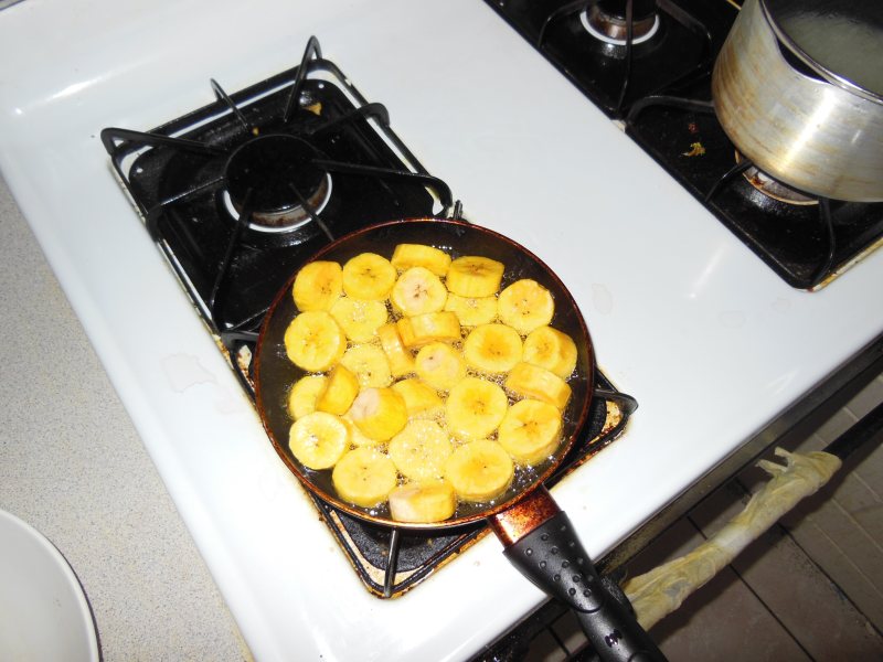 Steps for Making Fried Plantains