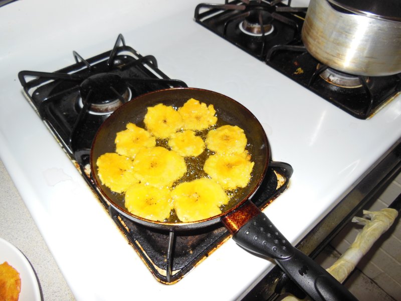 Steps for Making Fried Plantains