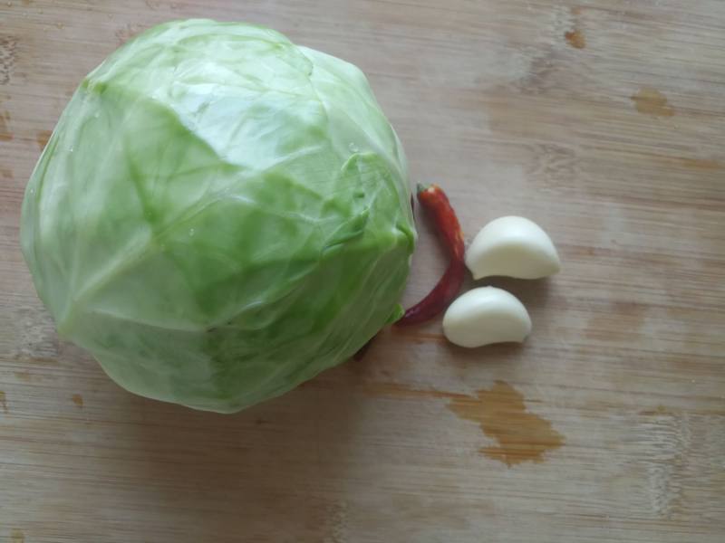 Steps for Stir-fried Round Cabbage