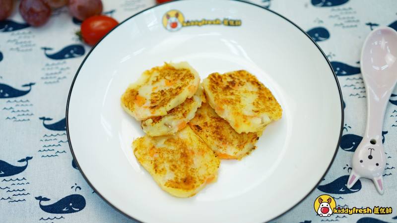 Detailed Steps for Cooking Irresistible Potato Cod Cakes