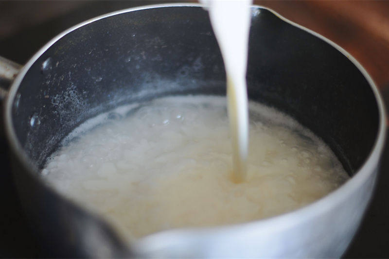 Steps for Cooking Soy Milk Porridge That Soy Milk Lovers Must Try