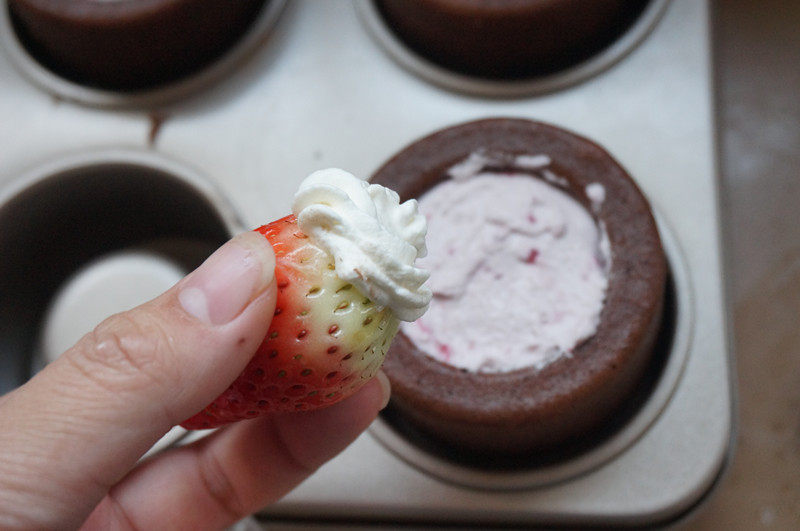 Steps to Make Double Berry Mousse Cake