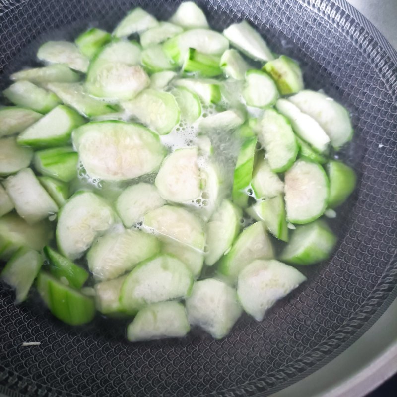 Steps for Cooking Squash Vermicelli with Fresh Shrimp Casserole