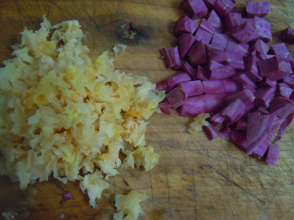 Detailed Steps for Cooking Refreshing Drink: Purple Sweet Potato and Tremella Soup