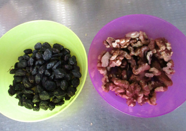 Steps for Making Hongtang Enzyme Dried Fruit Bread