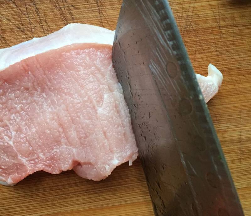 Steps for Making Pan-fried Pork Chop