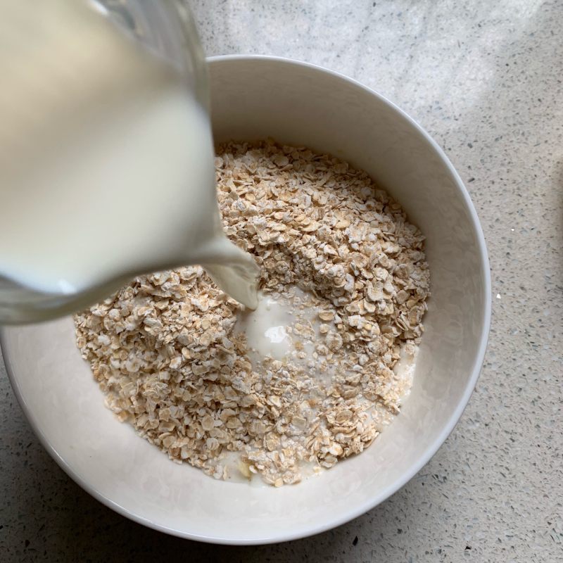 Steps for Making Banana Baked Oatmeal