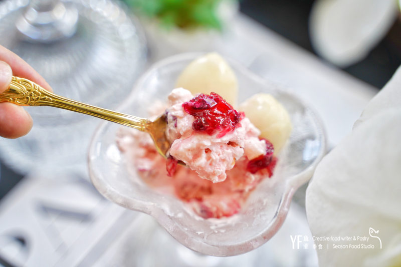 Steps to Make Litchi Rose Shaved Ice