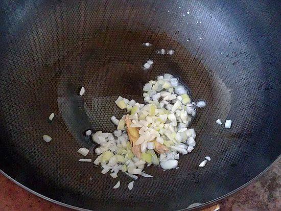 Steps for Dry-fried Yellow Croaker