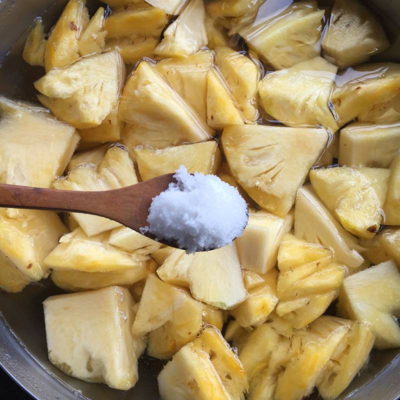 Steps to Make Pineapple in Syrup