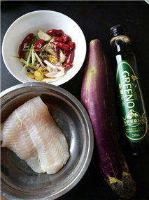 【Delicious and Nutritious Home-cooked Dishes on the Commoner's Table】Eggplant Braised Fish Fillet Cooking Steps