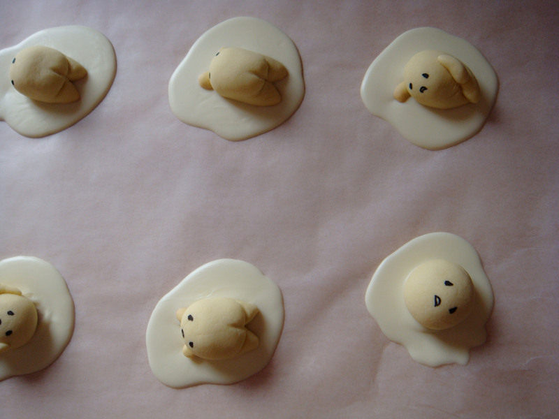 Steps for Making Creative Cookie - Cute Lazy Egg