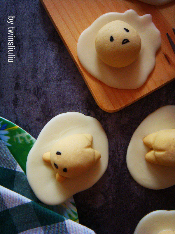 Steps for Making Creative Cookie - Cute Lazy Egg