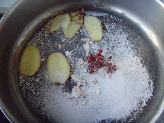 Sour and Spicy Homemade Pickled Peppers - Preparation Steps