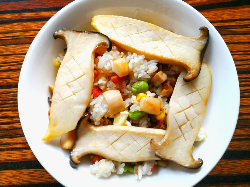 Stir-Fried Rice with King Oyster Mushrooms