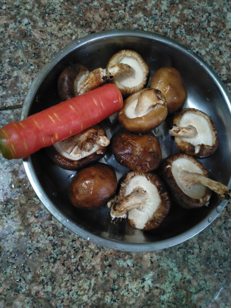 Steps to Cook Red Braised Mushrooms