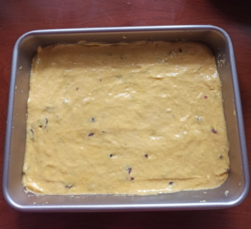 Steps for Making Pumpkin Cranberry Steamed Cake