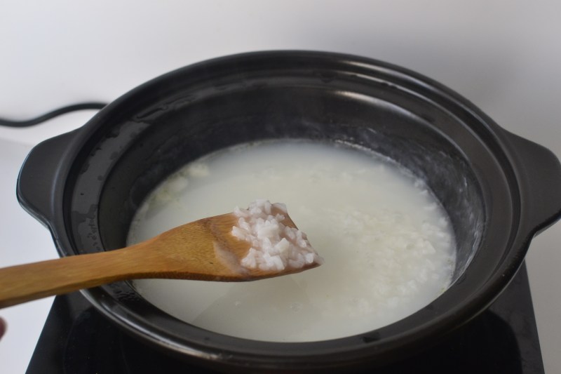 Steps for Cooking Rustic Shrimp Porridge