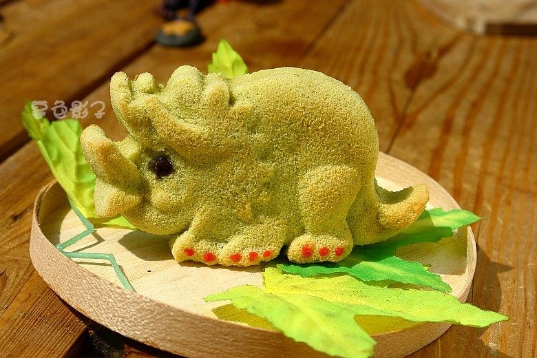 Veggie Dinosaur Cake