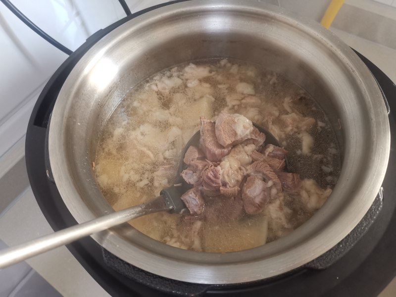 White Radish and Lamb Stew Cooking Steps