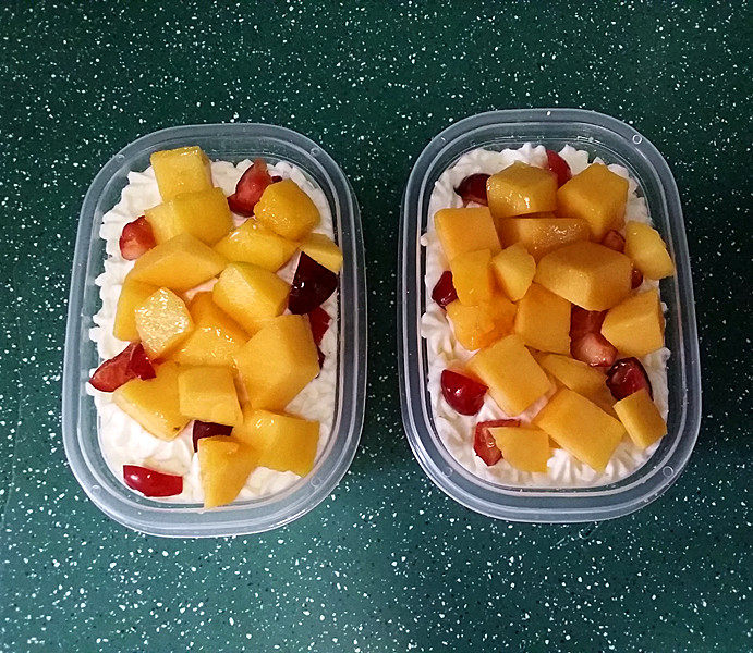 Steps to Make Fruit Cream Box