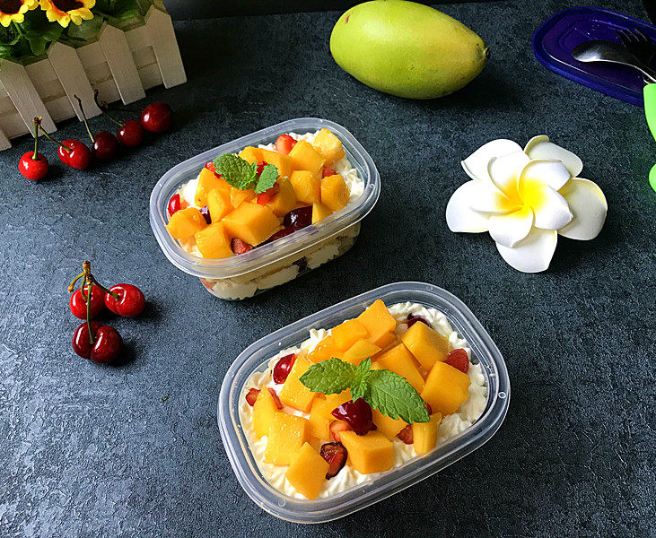 Steps to Make Fruit Cream Box