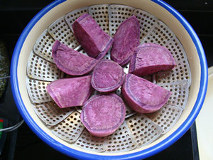 Steps for Making Purple Sweet Potato Milk Mousse