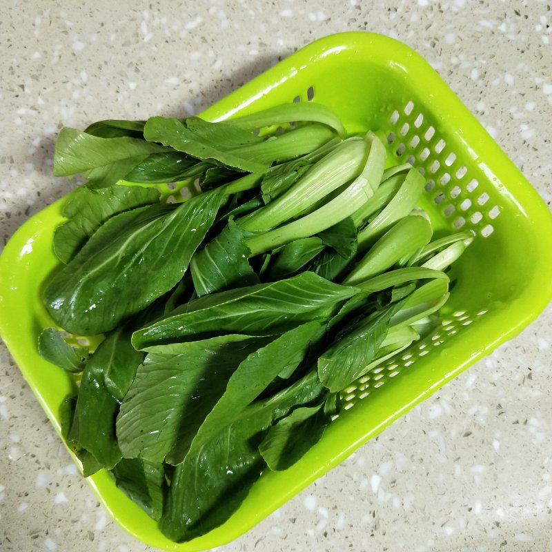 Steps for Cooking Stir-Fried Baby Bok Choy with Tofu