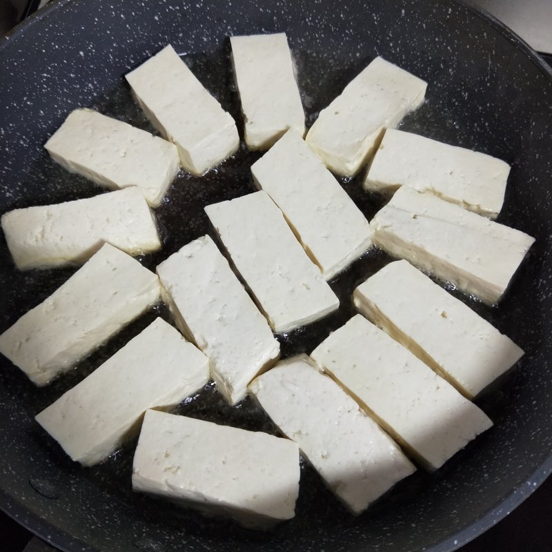 Steps for Cooking Stir-Fried Baby Bok Choy with Tofu