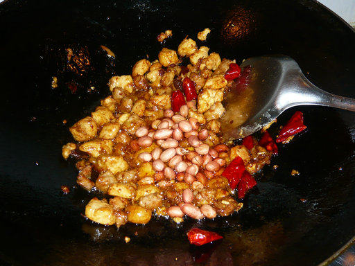 Steps to Cook Kung Pao Chicken with Peanuts