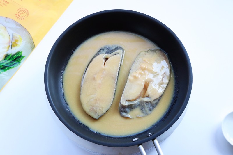 Steps for Cooking Japanese Flavor - Black Cod Saikyo Yaki