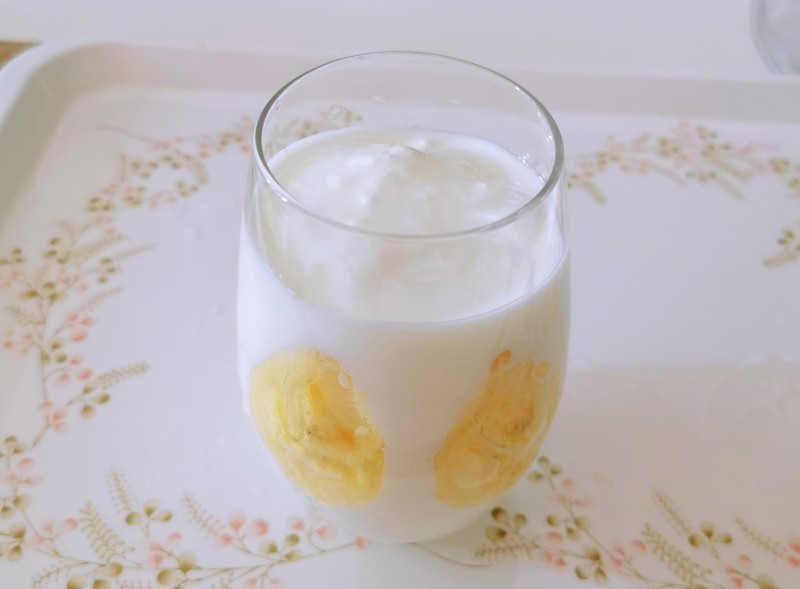 Steps for Making Banana Crispy Yogurt Cup