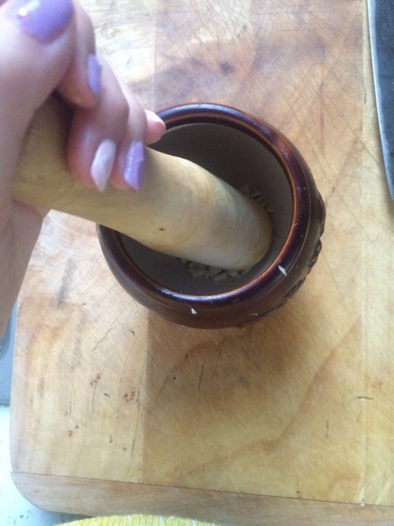 Steps for Making Easy Garlic Bread