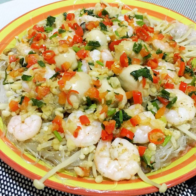 Garlic Shrimp and Oyster Steamed Vermicelli