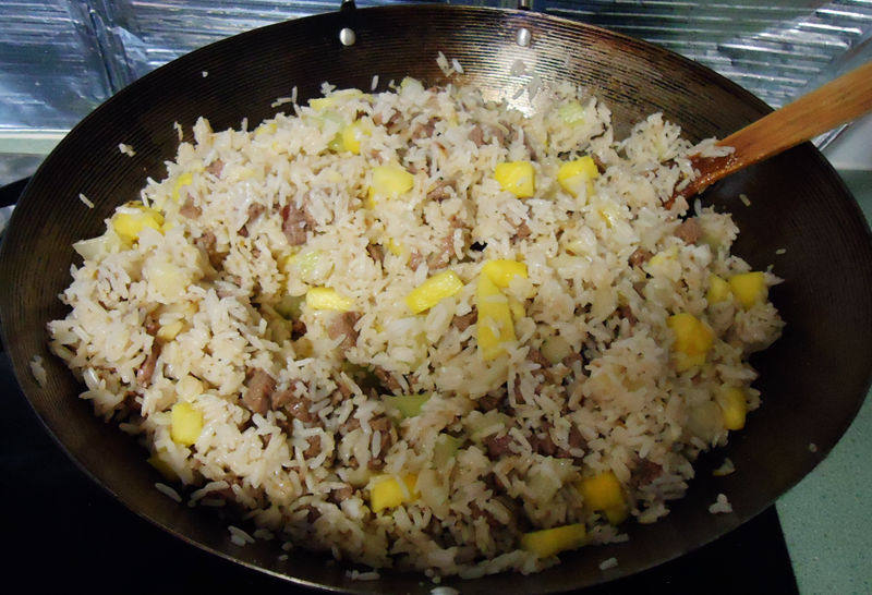 Steps for Making Beef and Pineapple Fried Rice