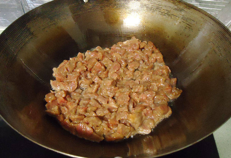 Steps for Making Beef and Pineapple Fried Rice