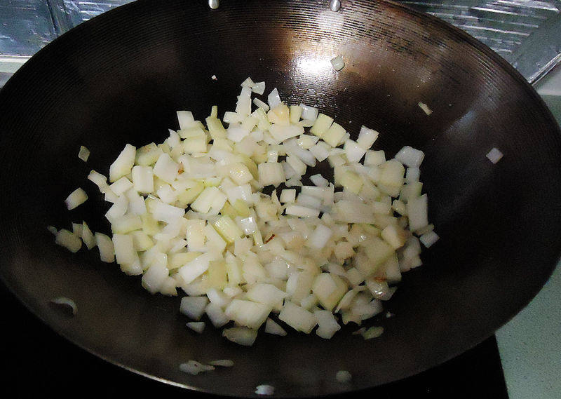 Steps for Making Beef and Pineapple Fried Rice