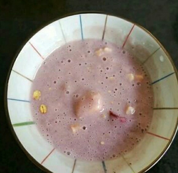 Steps for making Yogurt Oatmeal Smoothie