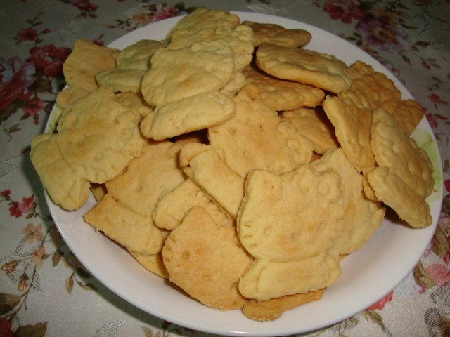 Steps for Making Cute Kitty Cookies