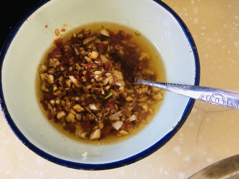 Garlic Vermicelli Steamed Oysters Preparation Steps