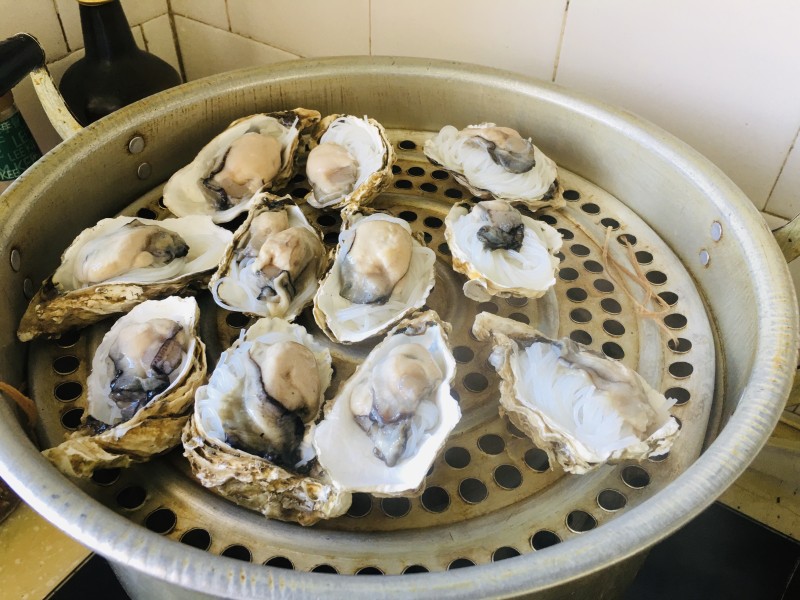 Garlic Vermicelli Steamed Oysters Preparation Steps