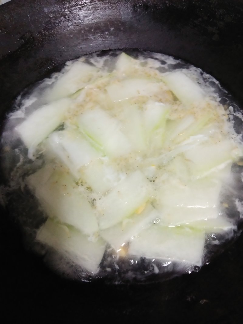 Steps to Make Winter Melon, Dried Shrimp and Salted Egg Soup