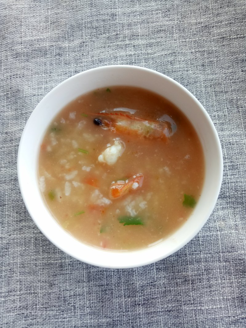 Steps for cooking Tomato and Shrimp Porridge