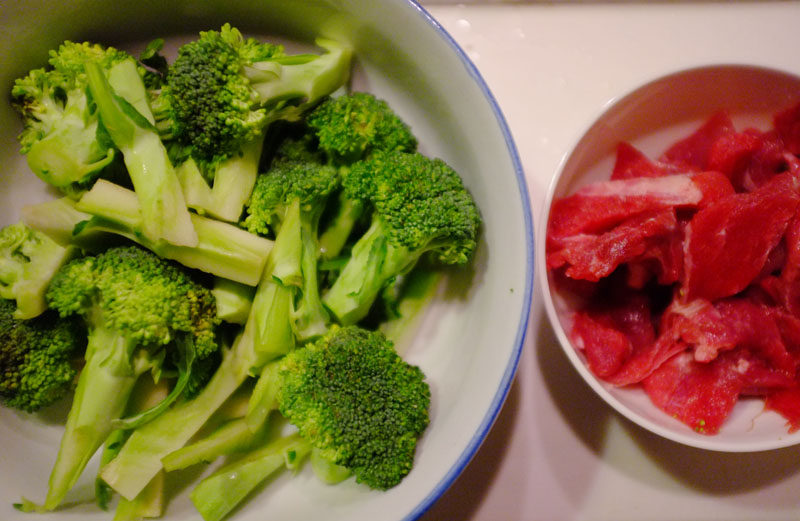 Steps to Make Beef and Broccoli Stir Fry with Satay Sauce