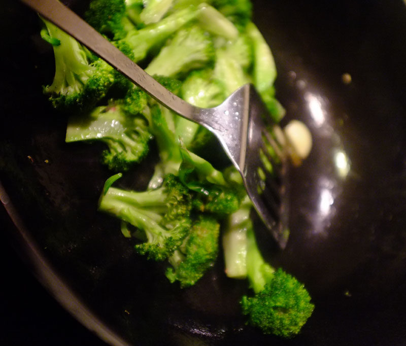 Steps to Make Beef and Broccoli Stir Fry with Satay Sauce