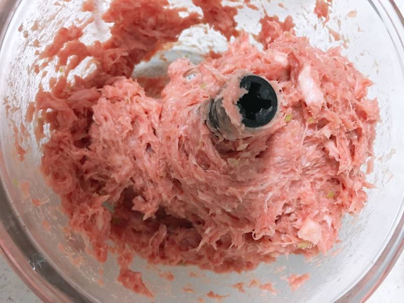 Steps to Make Canned Luncheon Meat