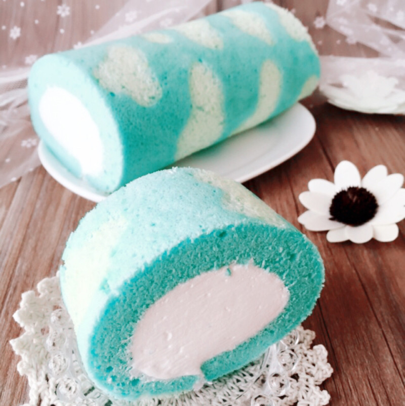 Blue Sky White Cloud Cake Roll