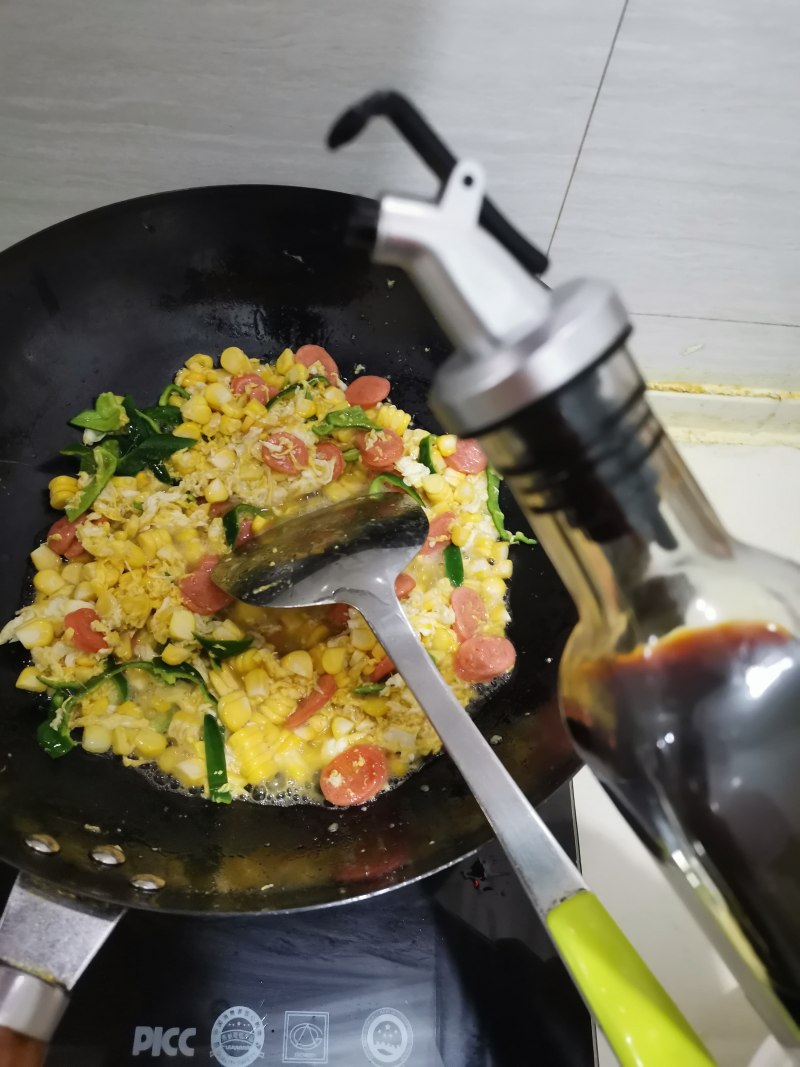 Steps to Make Hot Dog and Corn Fried Rice